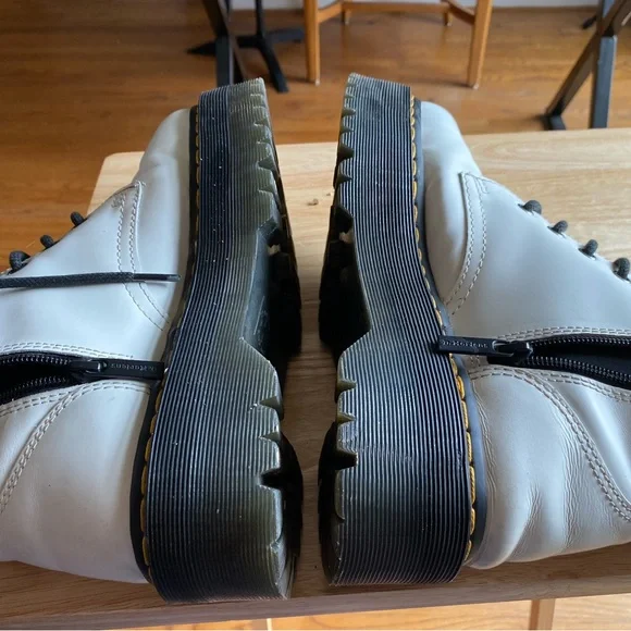 Dr. Martens White Combat Boots w/ Black Platform Sole Women’s 9 Mens 8 (unisex) - Picture 5 of 7